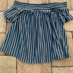 American Eagle off the shoulder top